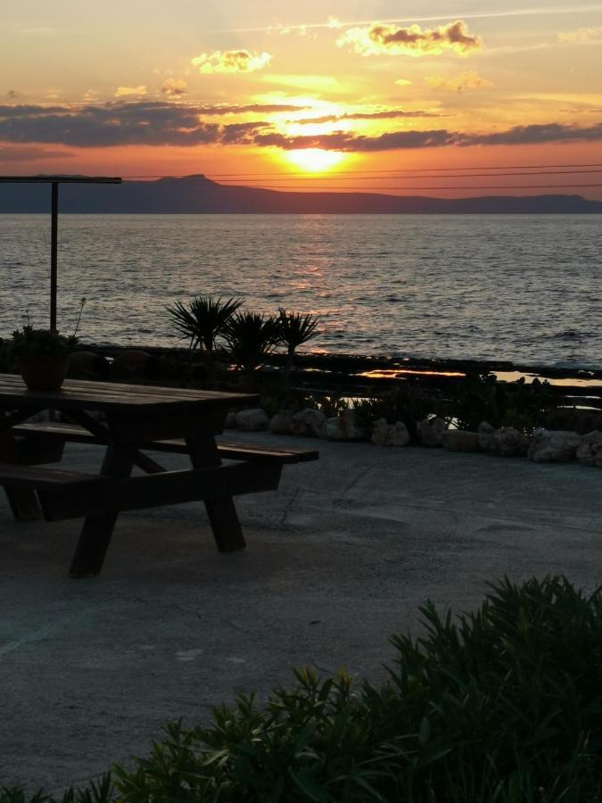 Anastasia Apartment Agia Marina  Eksteriør bilde
